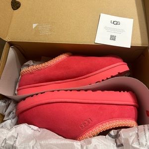 NWT ugg Tasman slippers